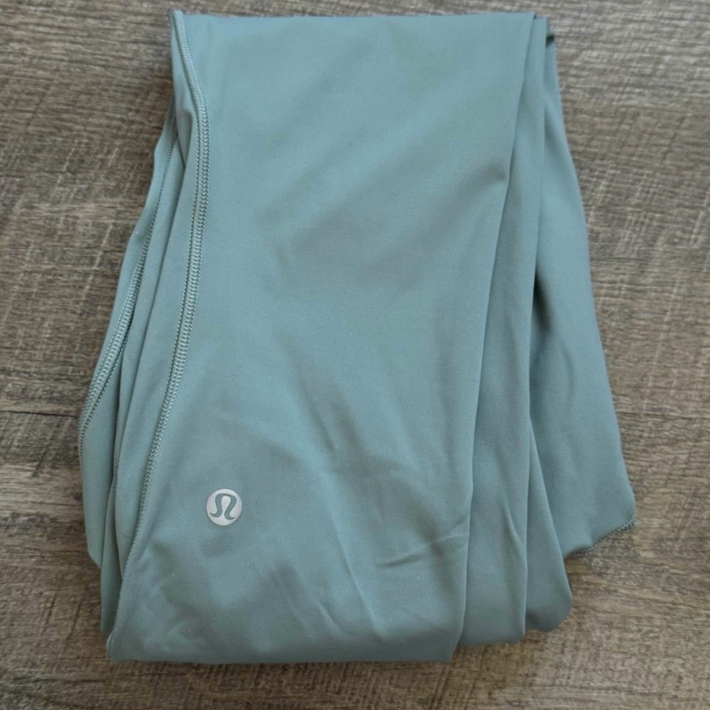 Lululemon Base Pace High Rise 28”